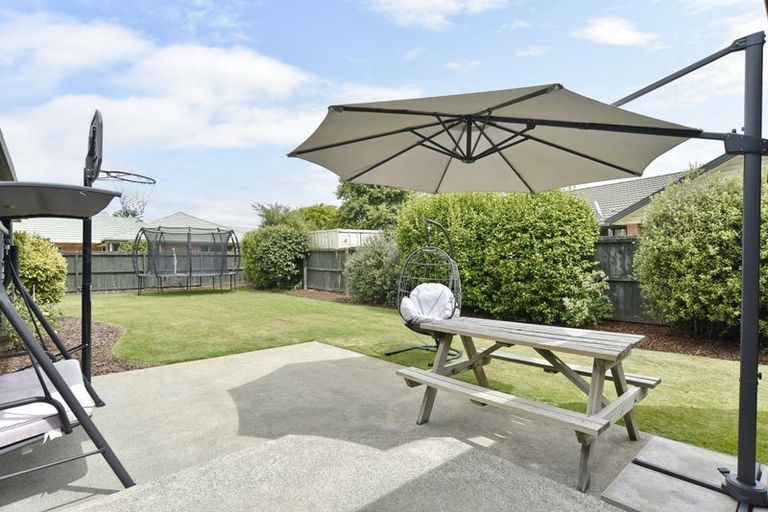 Photo of property in 225 Kingsbury Avenue, Rangiora, 7400