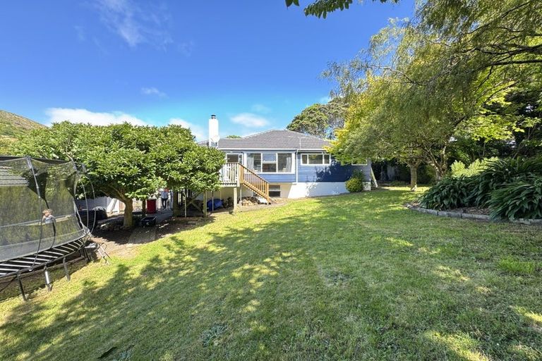 Photo of property in 6 Mahoe Street, Tawa, Wellington, 5028