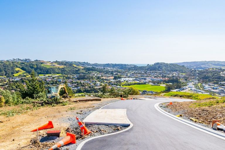 Photo of property in 22 Camber Drive, Whitby, Porirua, 5024