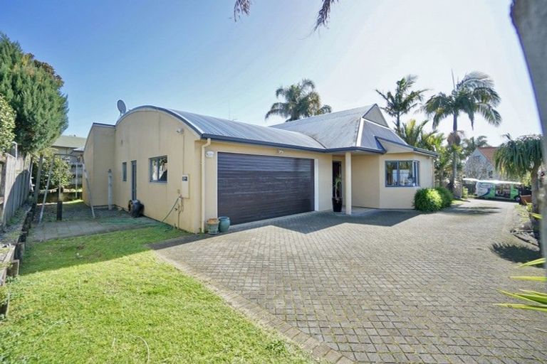 Photo of property in 17 Kopu Drive, Pyes Pa, Tauranga, 3112