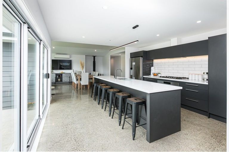 Photo of property in 62 River Road, Otane, Waipawa, 4271