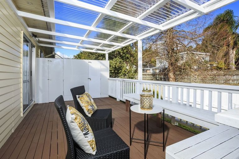 Photo of property in 1/55 Sylvia Road, Hillcrest, Auckland, 0627