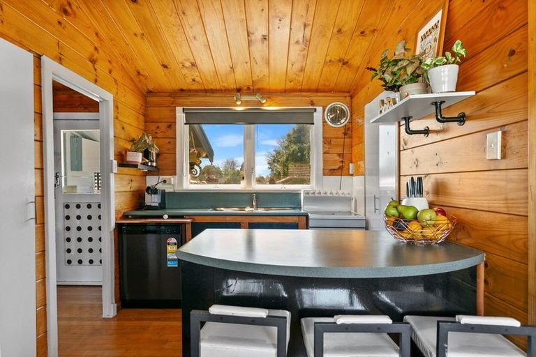 Photo of property in 43 Rangiamohia Road, Turangi, 3334