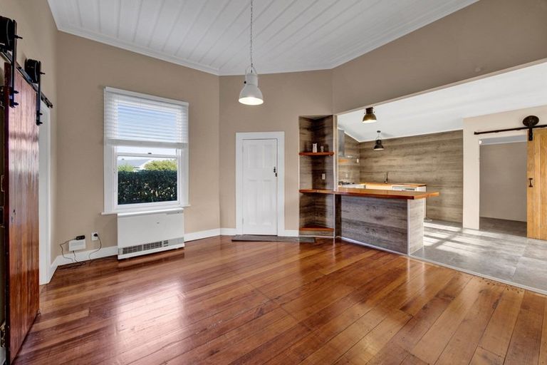 Photo of property in 120 Manawapou Road, Hawera, 4610