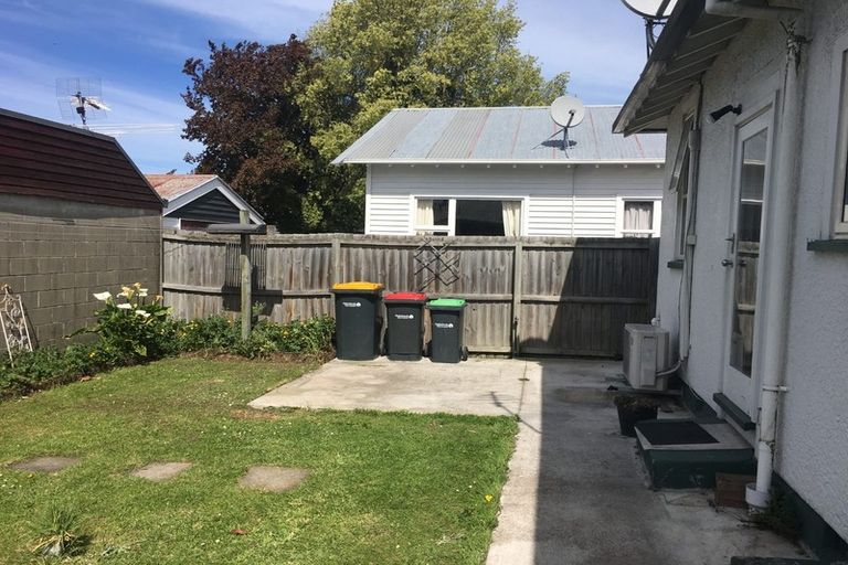 Photo of property in 64 Division Street, Riccarton, Christchurch, 8041