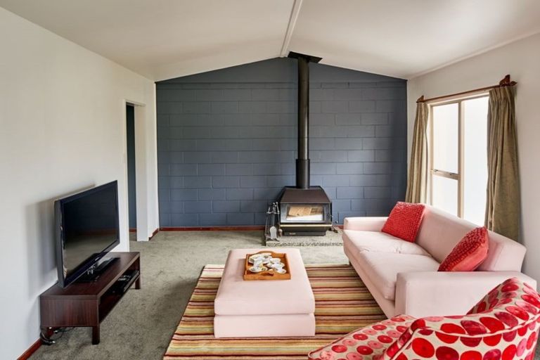 Photo of property in 18c Caesars Place, Churton Park, Wellington, 6037