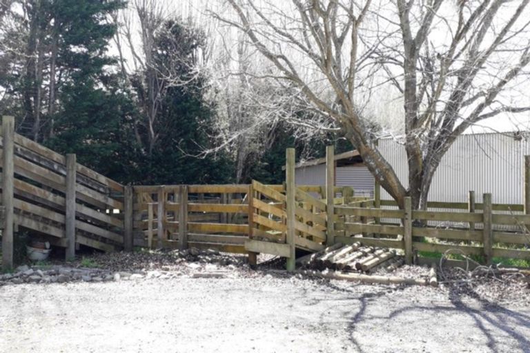 Photo of property in 174 Fairfield Road, Levin, 5510