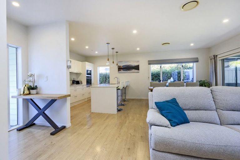 Photo of property in 27a Warwick Crescent, Taradale, Napier, 4112