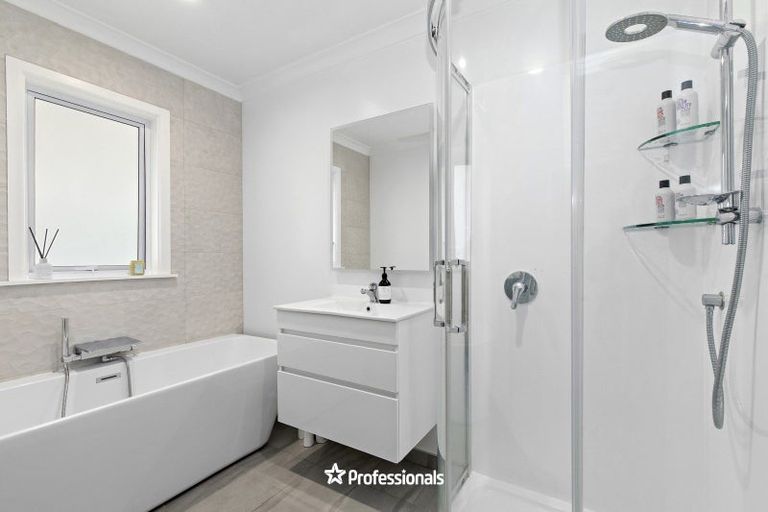 Photo of property in 42 Mountbatten Grove, Clouston Park, Upper Hutt, 5018