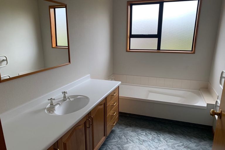 Photo of property in 44 Gladstone Road North, Mosgiel, 9024