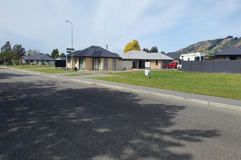 Photo of property in 22 Hillary Street, Waimate, 7924