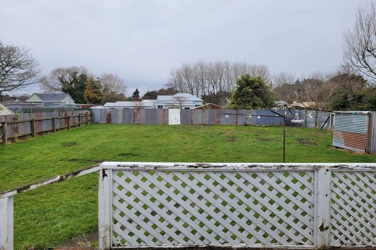 Photo of property in 6 Julian Street, Eltham, 4322