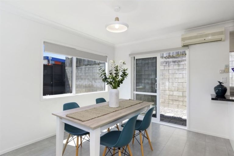 Photo of property in 72a Fourth Avenue, Tauranga, 3110