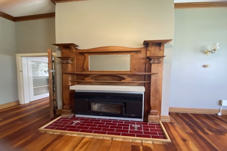 Photo of property in 32 Kitchener Road, Waiuku, 2123