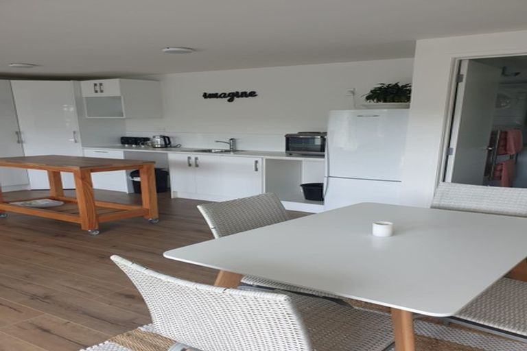 Photo of property in 43 Rosario Crescent, Red Beach, 0932