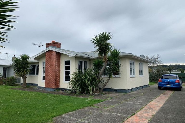 Photo of property in 13 Chester Street, Taradale, Napier, 4112