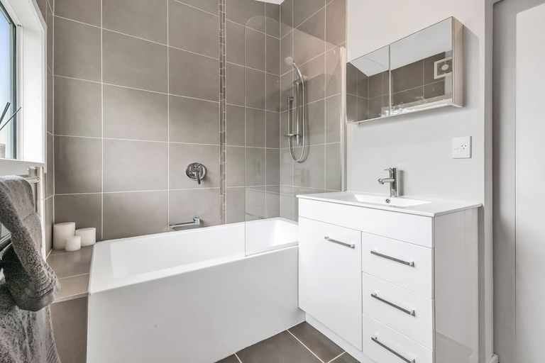 Photo of property in 46 Hastings Street, Southbridge, 7602