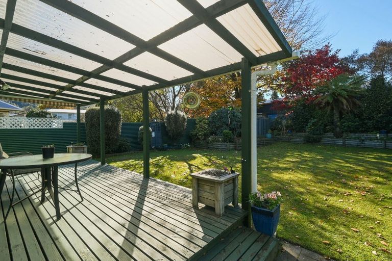 Photo of property in 5 Corilin Place, Mangakakahi, Rotorua, 3015