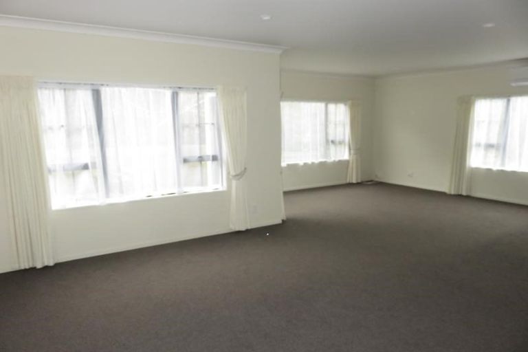 Photo of property in 22 Waverton Terrace, Churton Park, Wellington, 6037