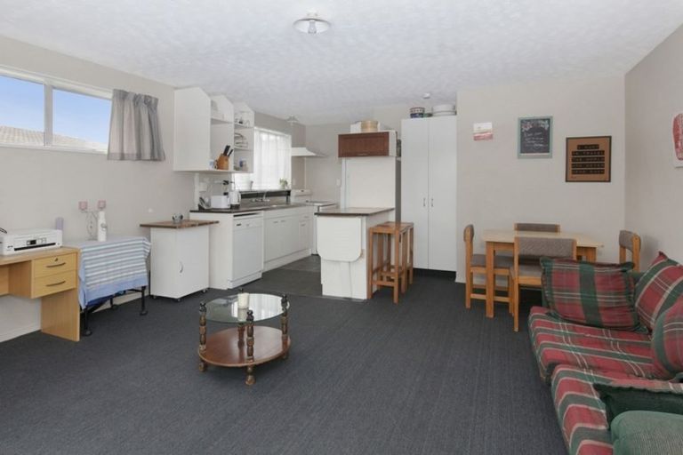 Photo of property in 41 Oldwood Street, Bishopdale, Christchurch, 8053