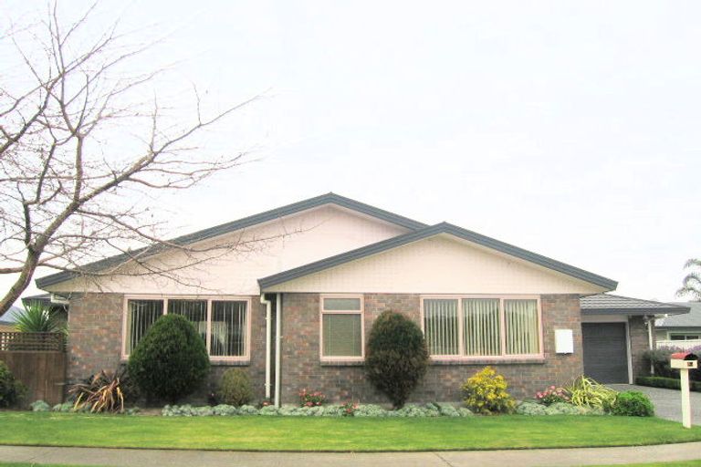 Photo of property in 6a Gresham Place, Taradale, Napier, 4112