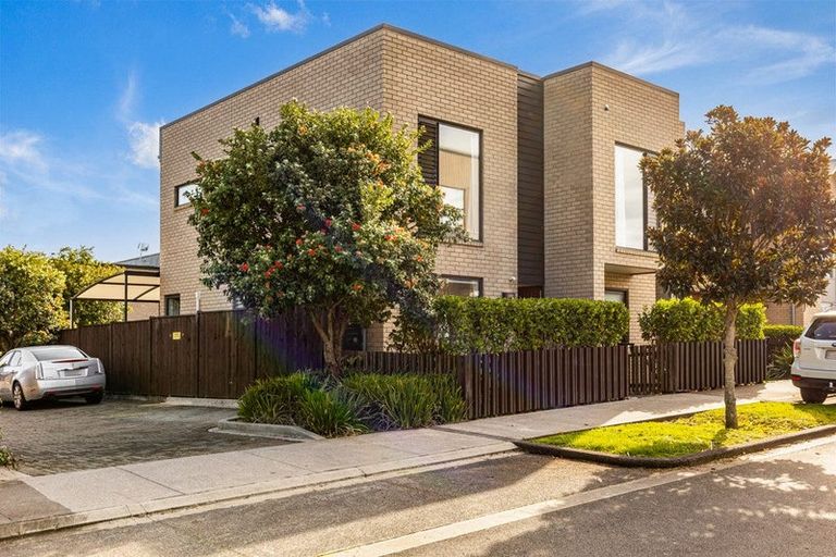 Photo of property in 24 Flounder Road, Hobsonville, Auckland, 0616