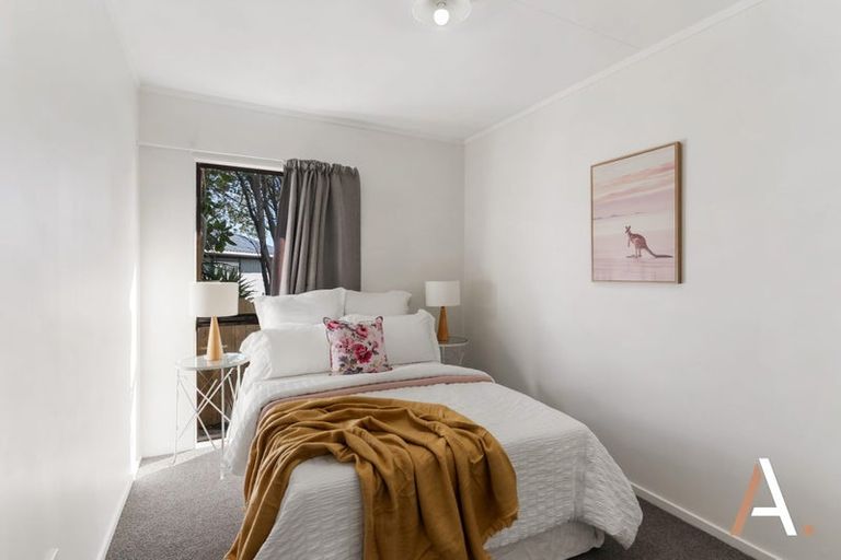 Photo of property in 12b Mataura Place, Clover Park, Auckland, 2019