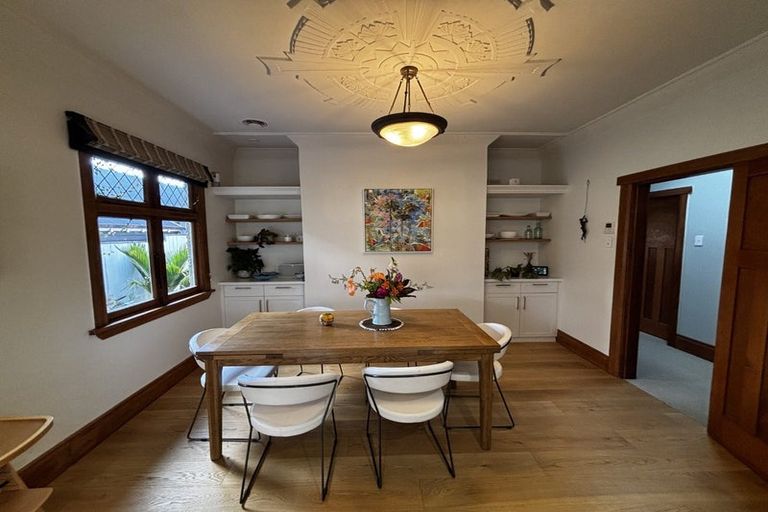 Photo of property in 22 Chilman Street, Strandon, New Plymouth, 4312