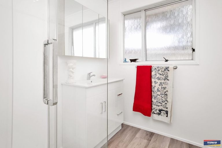 Photo of property in 7 Funnell Place, Manurewa, Auckland, 2102