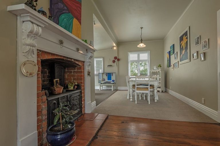 Photo of property in 2 Johnston Street, Foxton, 4814