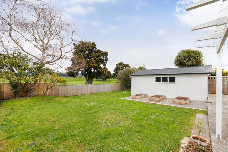Photo of property in 37 Waterloo Crescent, Hokowhitu, Palmerston North, 4410