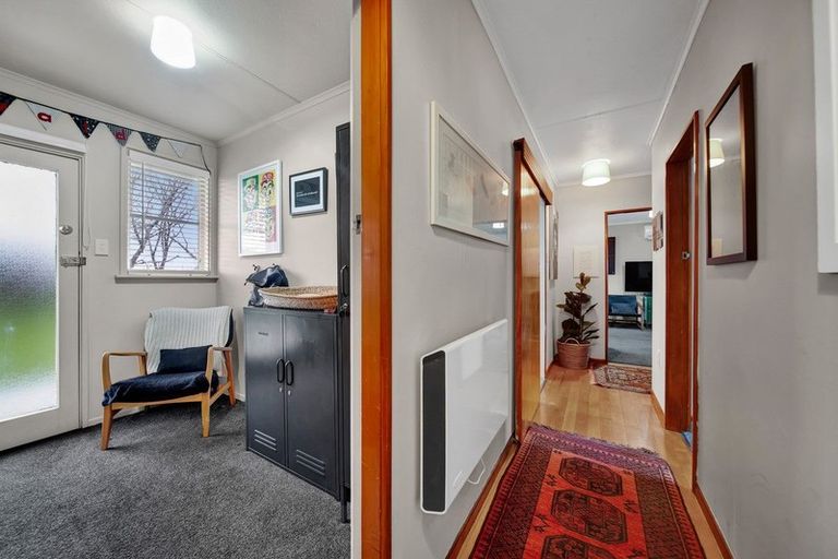 Photo of property in 37 Reid Avenue, Hawera, 4610