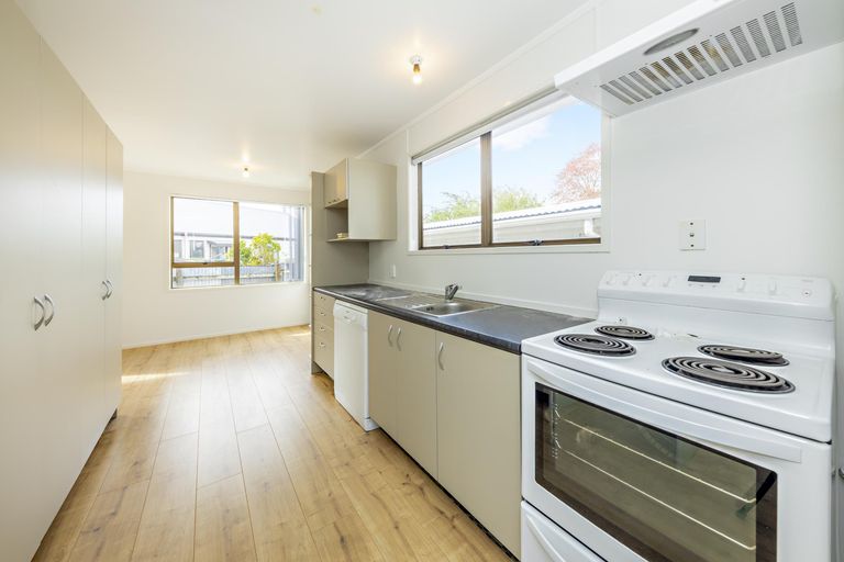 Photo of property in 4 Romilly Court, Papakura, 2110
