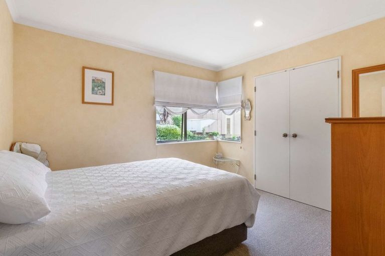 Photo of property in 13 Chesterfield Place, Rototuna, Hamilton, 3210