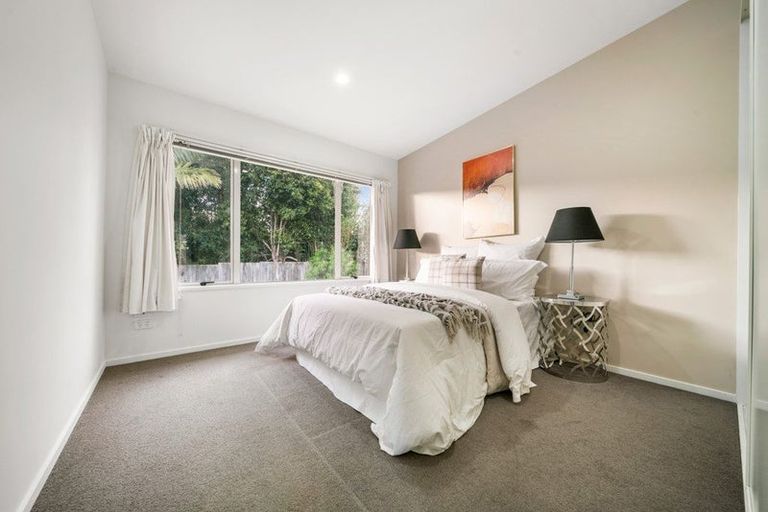 Photo of property in 3/206 Manuka Road, Bayview, Auckland, 0629