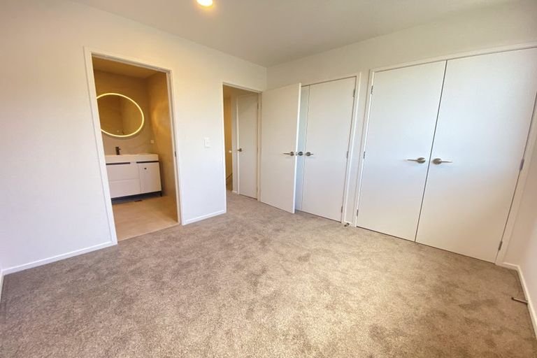 Photo of property in 6/36 Edmonton Road, Henderson, Auckland, 0612