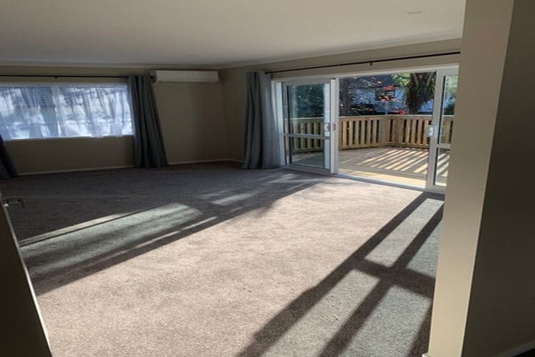 Photo of property in 15 Babington Place, Torbay, Auckland, 0630