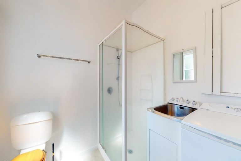 Photo of property in 27 Myrtle Crescent, Mount Cook, Wellington, 6021