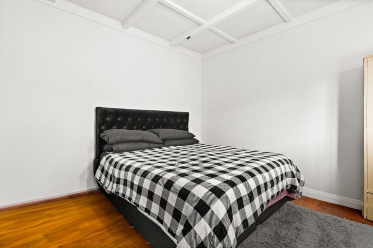 Photo of property in 404 Massey Street, Akina, Hastings, 4122