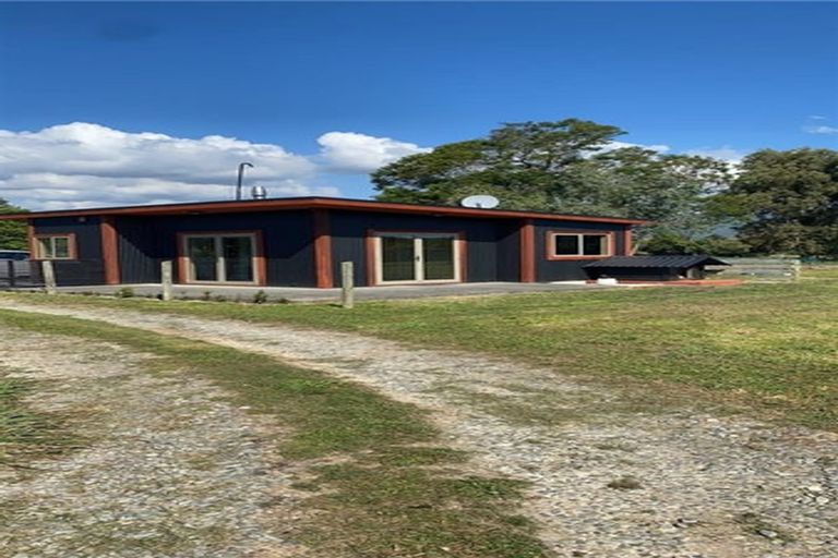 Photo of property in 28 Riveredge Terrace, Ohau, Levin, 5570