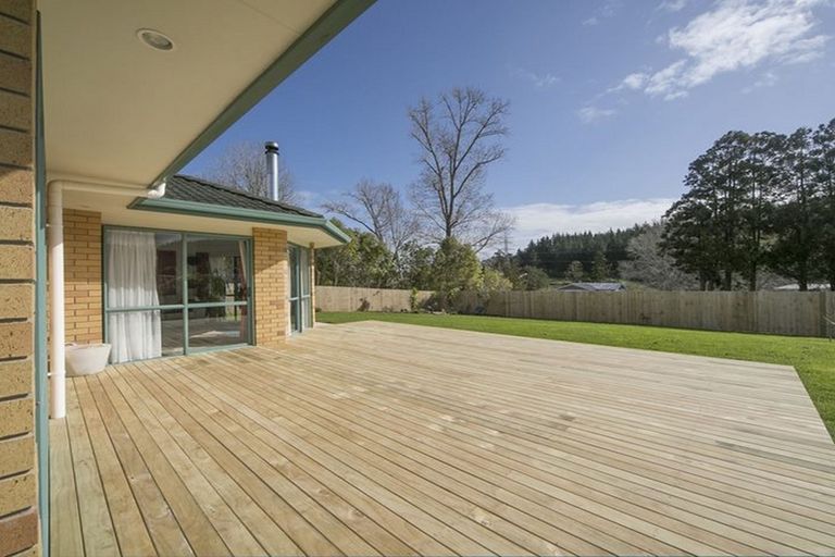 Photo of property in 20 Wautaiti Drive, Riverhead, 0820
