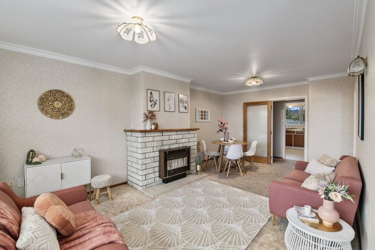 Photo of property in 5 Ely Place, Levin, 5510