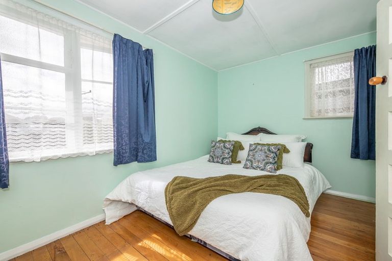 Photo of property in 66 Rintoul Street, Westport, 7825