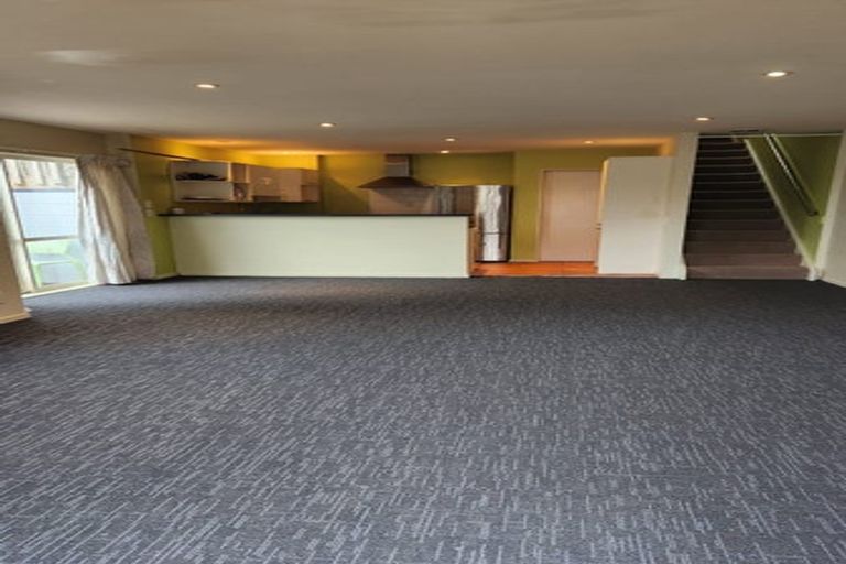 Photo of property in 15 Kopiko Way, Brooklyn, Wellington, 6021