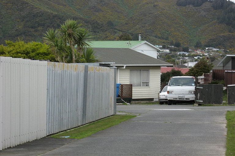 Photo of property in 19 Kendal Grove, Wainuiomata, Lower Hutt, 5014