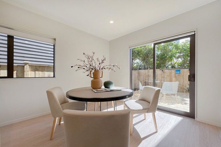 Photo of property in 46d Tiroroa Avenue, Te Atatu South, Auckland, 0610