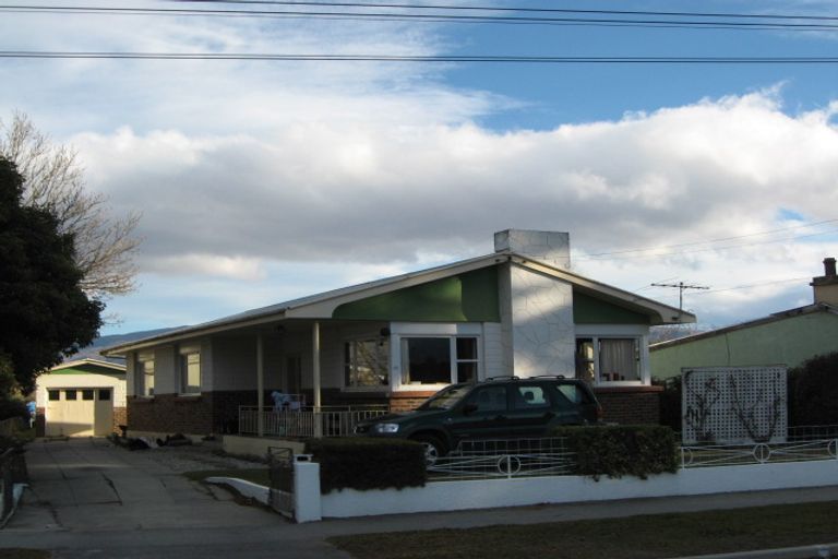 Photo of property in 28 Inniscort Street, Cromwell, 9310