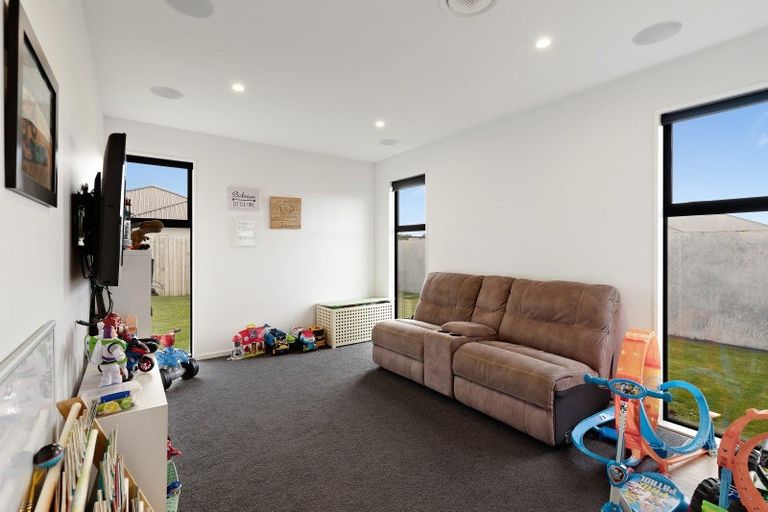 Photo of property in 1 Hamlett Drive, Woodend, 7610