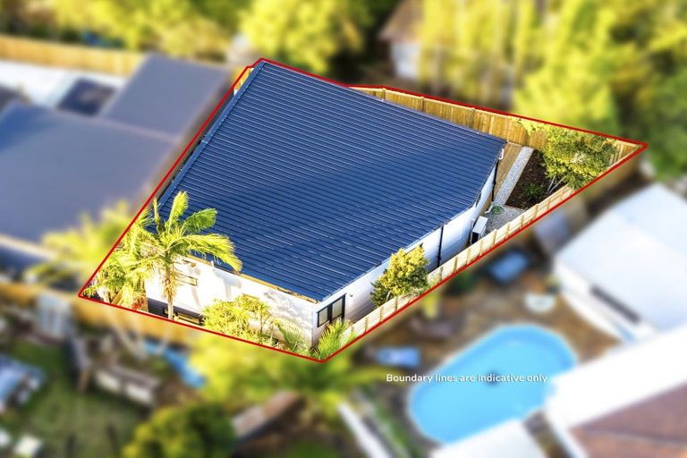 Photo of property in 70b Alexander Avenue, Torbay, Auckland, 0630