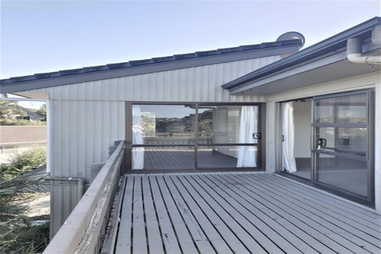 Photo of property in 38 Tree View Avenue, Glenfield, Auckland, 0629